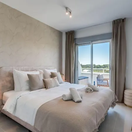 Brand New Penthouse In Apartment